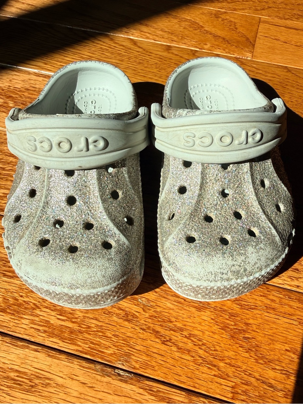 CROCS Kids Glitter Clogs in Pale Green